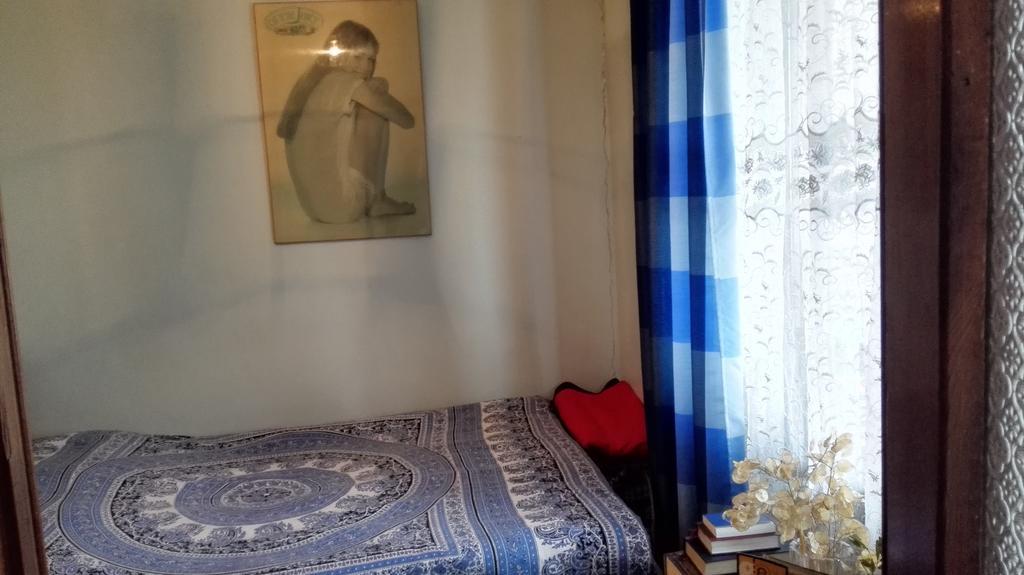 Apartment Rusudan Batoemi Buitenkant foto